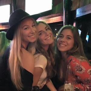 Meet your Posher, Makayla